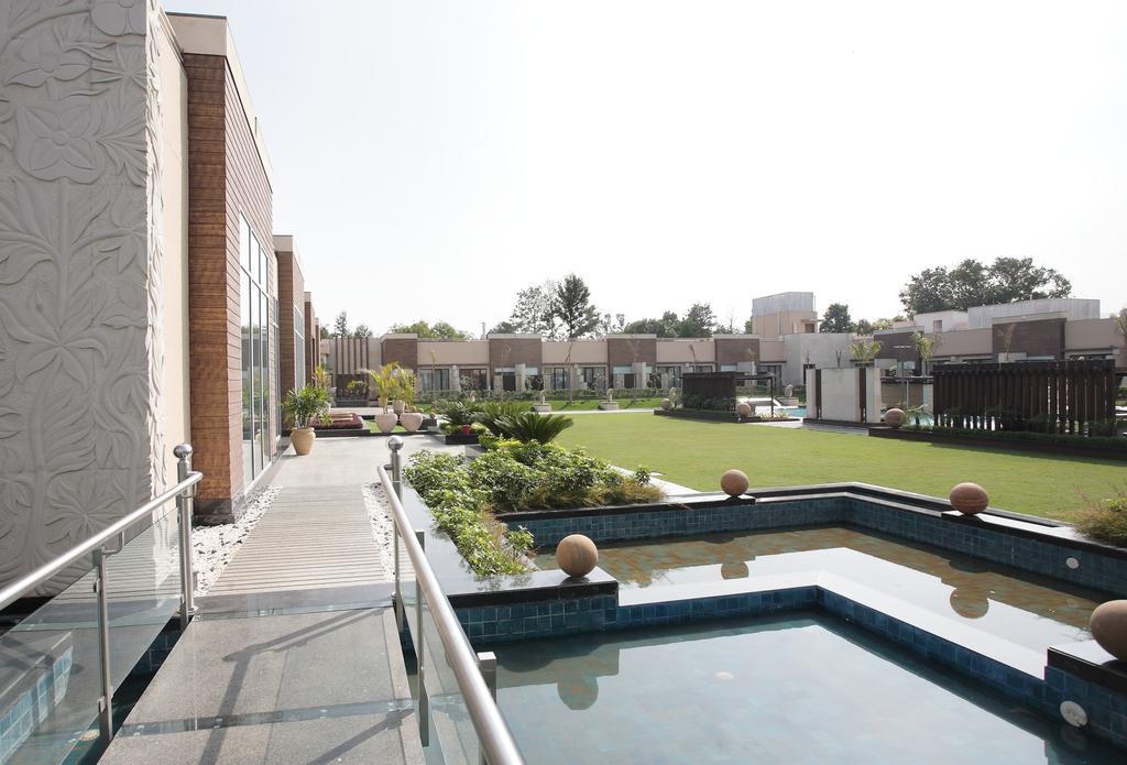 Oodles Hotel New Delhi Extérieur photo